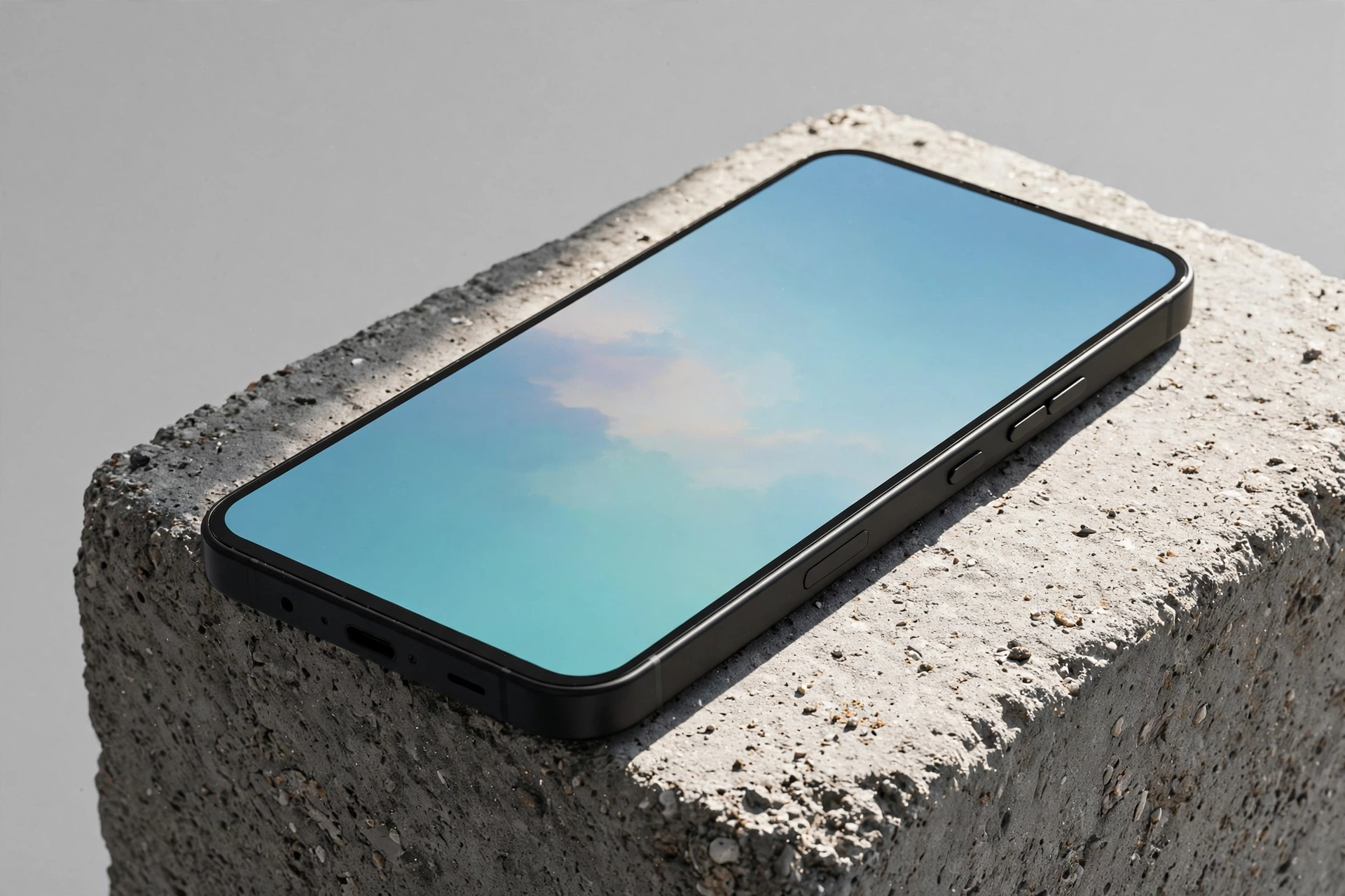 OnePlus 13 — 10 อันดับสมาร์ตโฟนหน้าจอความสว่างสูงสุด (Peak Brightness) ที่วางจำหน่ายในไทย ปี 2026