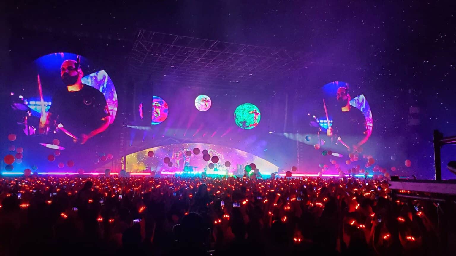 Music of the Spheres World Tour — Coldplay — 10 อันดับทัวร์คอนเสิร์ตที่ทำรายได้สูงที่สุดในโลกตลอดกาล อัปเดตสถิติล่าสุดปี 2026