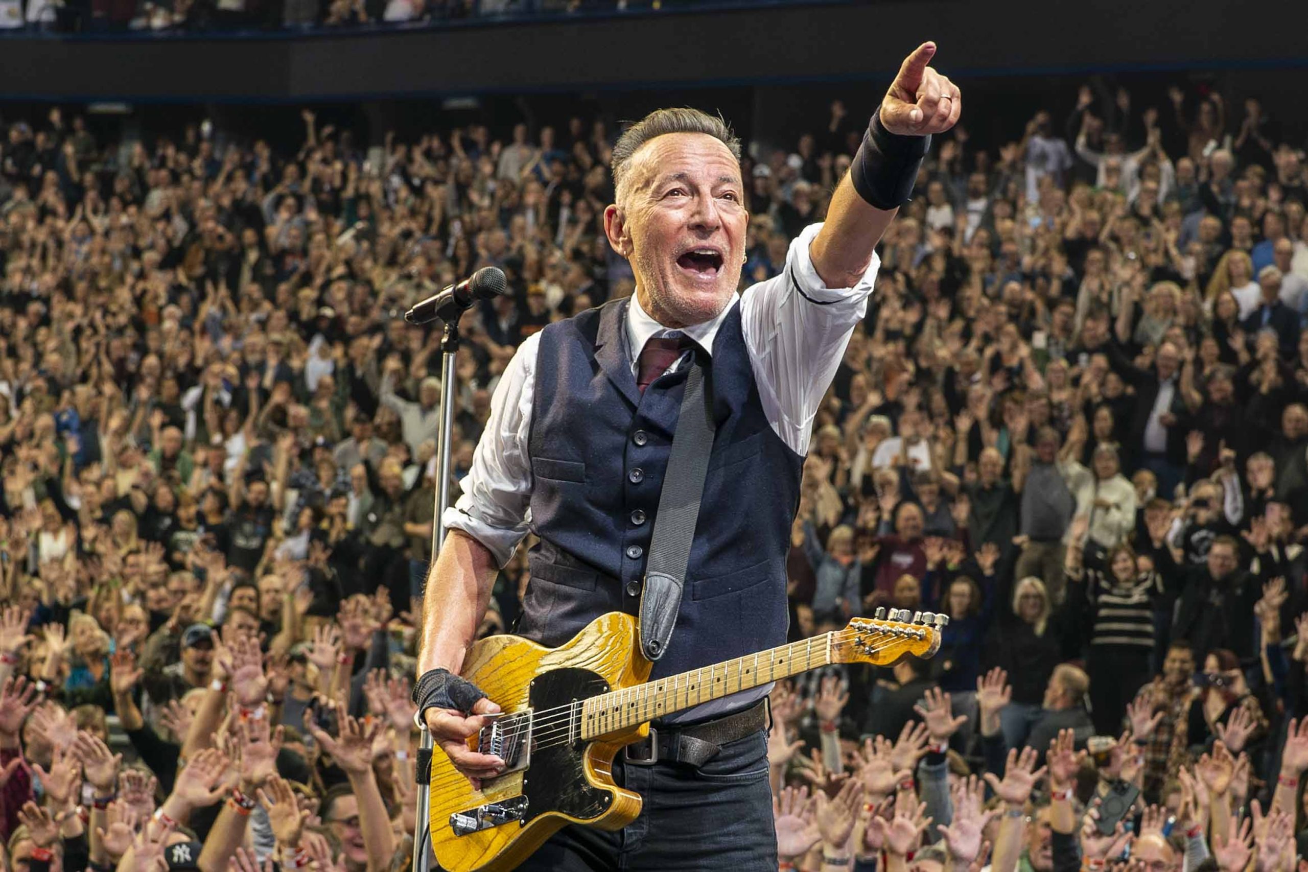2023–2025 Tour — Bruce Springsteen & The E Street Band — 10 อันดับทัวร์คอนเสิร์ตที่ทำรายได้สูงที่สุดในโลกตลอดกาล อัปเดตสถิติล่าสุดปี 2026