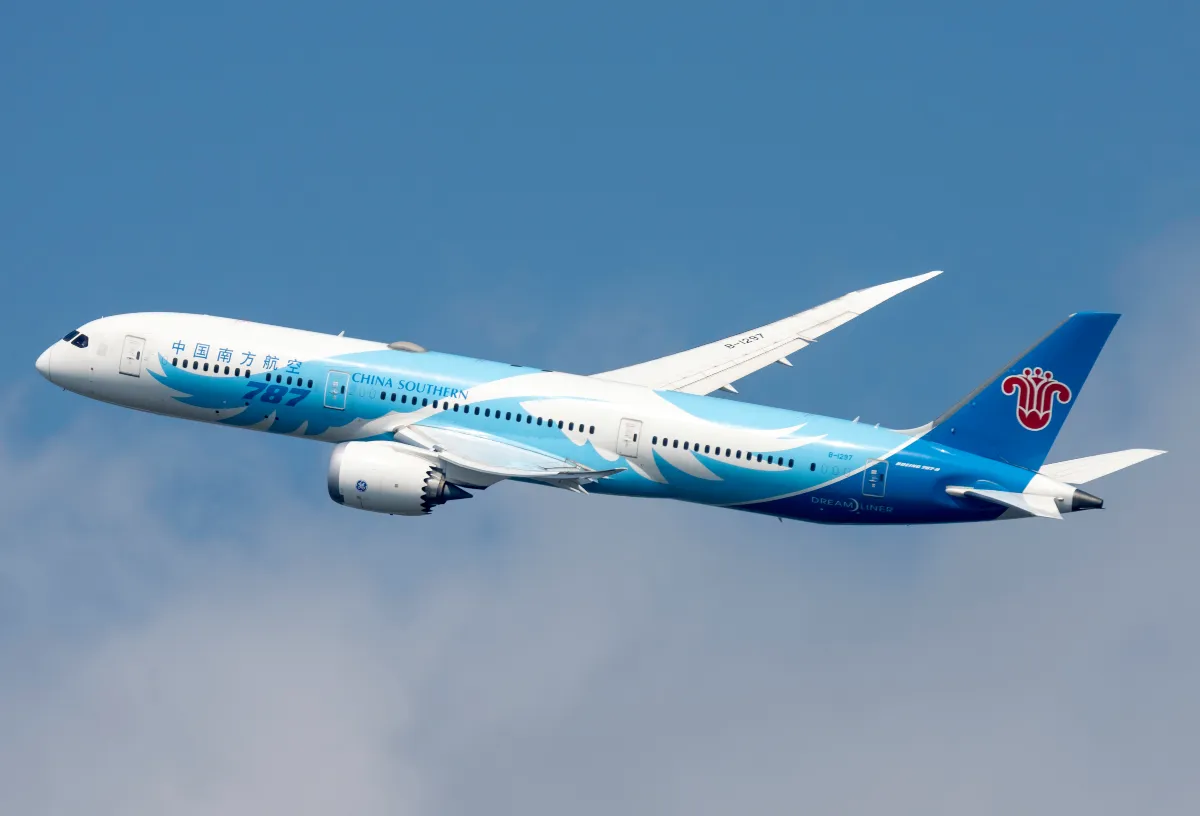 กลุ่มบริษัท ไชน่า เซาเทิร์น แอร์ โฮลดิง (China Southern Air Holding) — 10 อันดับกลุ่มสายการบินขนาดใหญ่ที่สุดในโลก วัดจากจำนวนเครื่องบินในฝูงบิน อัปเดตสถิติล่าสุดปี 2026