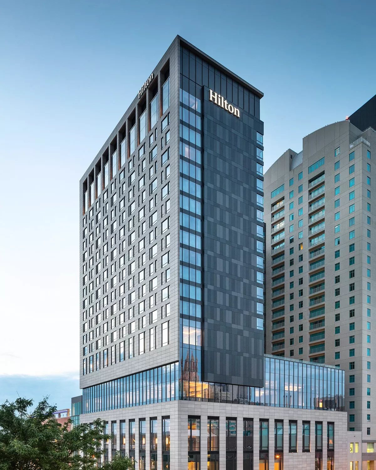 Hilton Worldwide (ฮิลตัน เวิลด์ไวด์) — 10 อันดับเครือโรงแรมที่มีจำนวนห้องพักมากที่สุดในโลก อัปเดตสถิติล่าสุดปี 2026