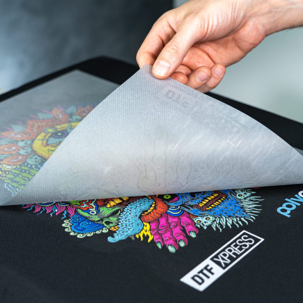 DTF Printing (Direct-to-Film) — 10 เทคนิคการพิมพ์ลายและสกรีนเสื้อยอดนิยมปี 2026 คู่มือเลือกวิธีตกแต่งเนื้อผ้าให้ตอบโจทย์แบรนด์และยูนิฟอร์ม