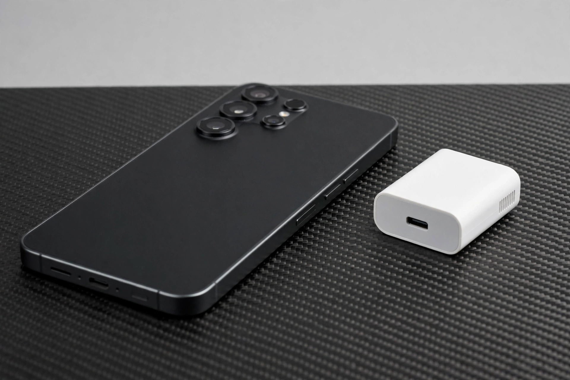 POCO F6 Pro — 10 อันดับสมาร์ตโฟนระบบชาร์จไวมีสายกำลังวัตต์สูงสุดที่วางจำหน่ายในไทย ปี 2026