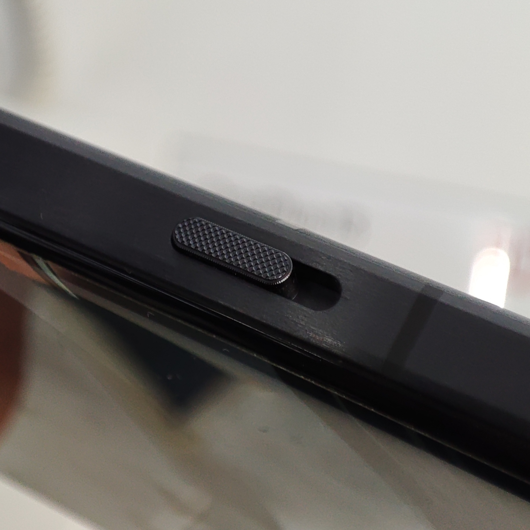 OnePlus 13 — 10 อันดับสมาร์ตโฟนระบบชาร์จไวมีสายกำลังวัตต์สูงสุดที่วางจำหน่ายในไทย ปี 2026