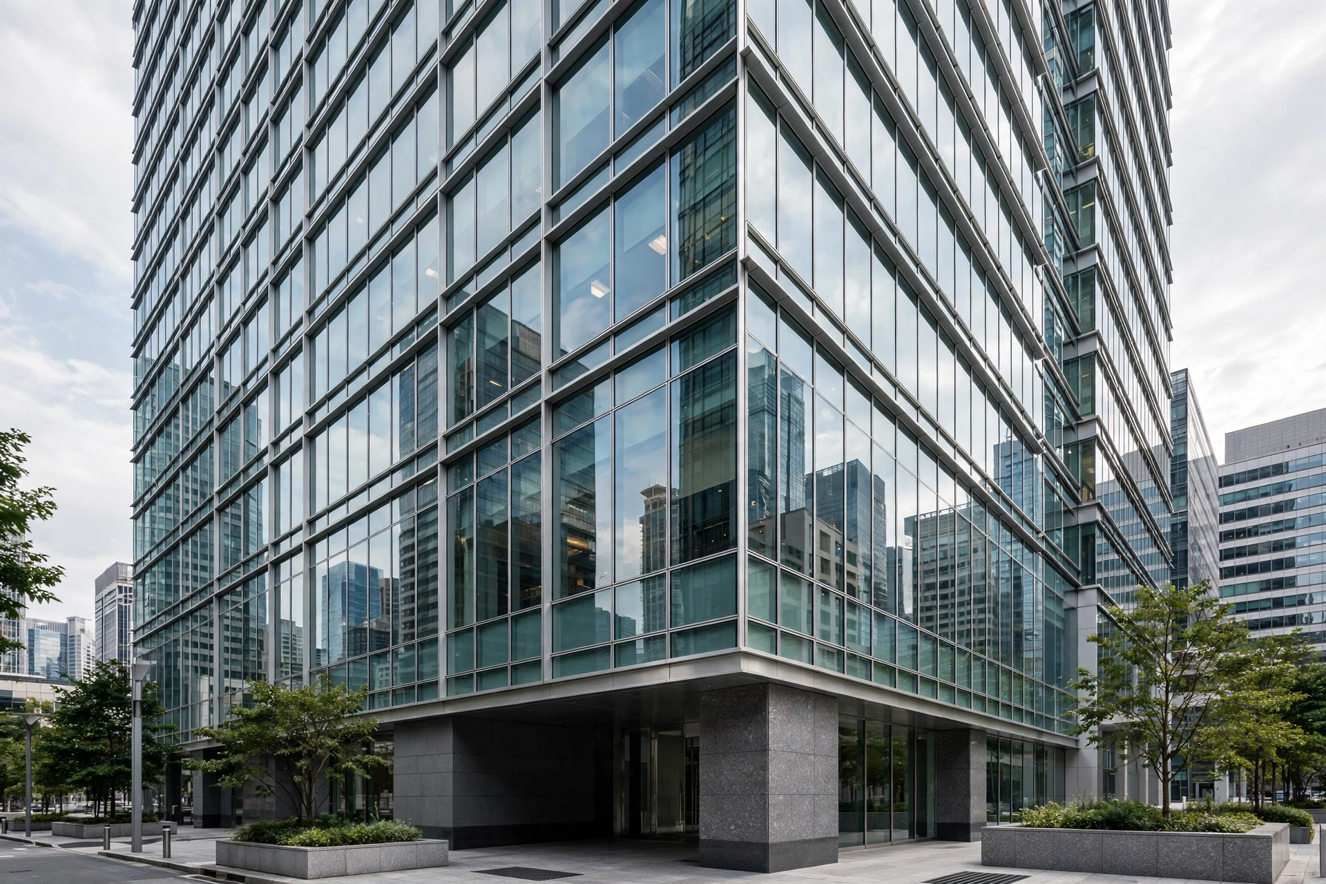 iShares Core S&P 500 ETF (IVV) — 10 อันดับกองทุนรวม ETF หุ้นสหรัฐฯ ที่มีมูลค่าสินทรัพย์สุทธิ (AUM) สูงที่สุดในโลก อัปเดตสถิติล่าสุดปี 2026