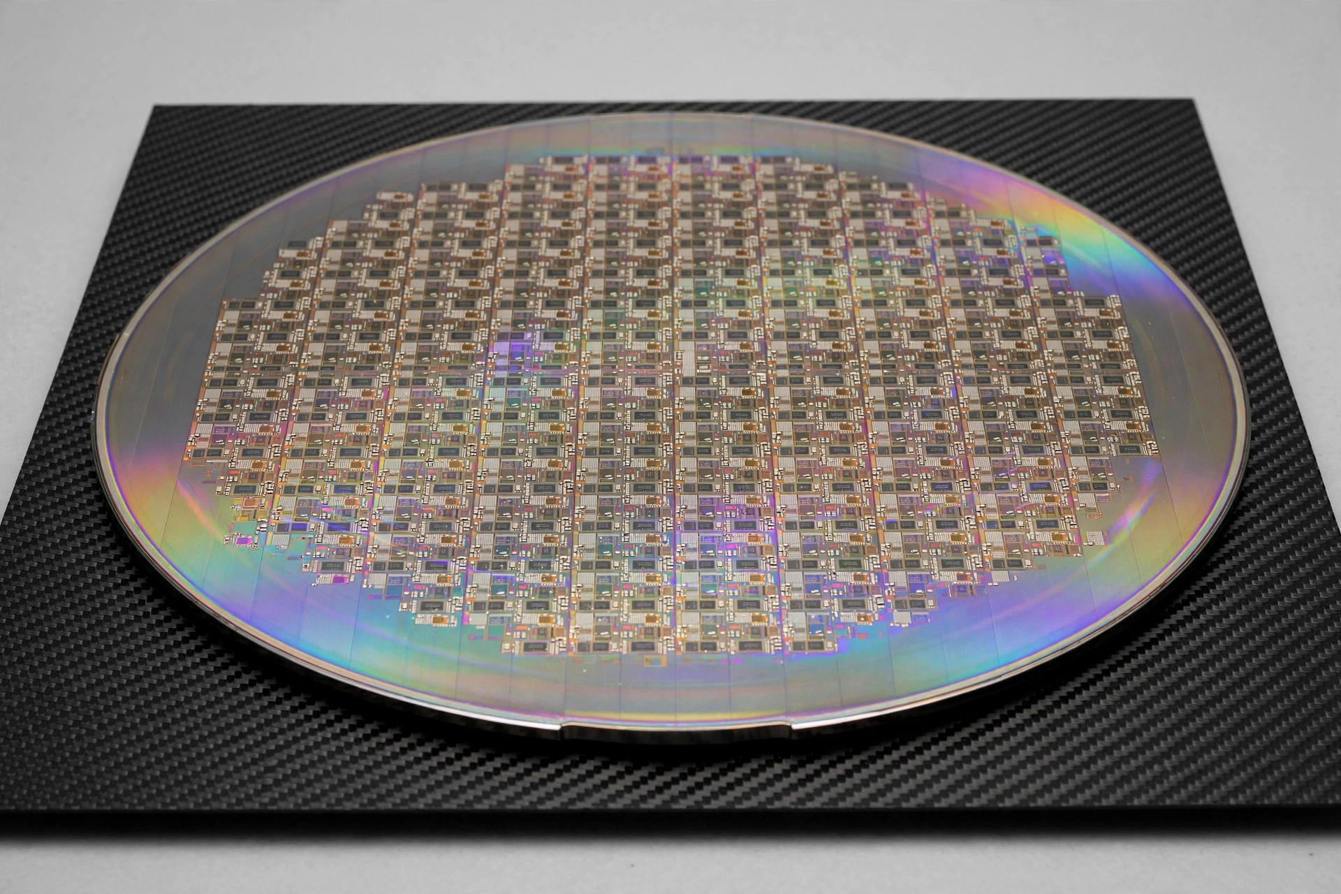 Samsung Exynos 2500 — 10 อันดับชิปเซ็ตประมวลผลสมาร์ตโฟนที่มีคะแนน Geekbench 6 แบบ Multi-Core สูงที่สุด ปี 2026