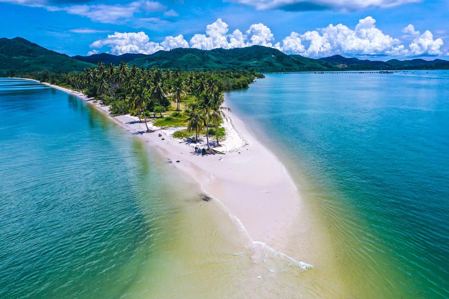 เกาะยาวใหญ่ — 10 อันดับเกาะที่มีพื้นที่ขนาดใหญ่ที่สุดในประเทศไทย อัปเดตข้อมูลทางการปี 2569