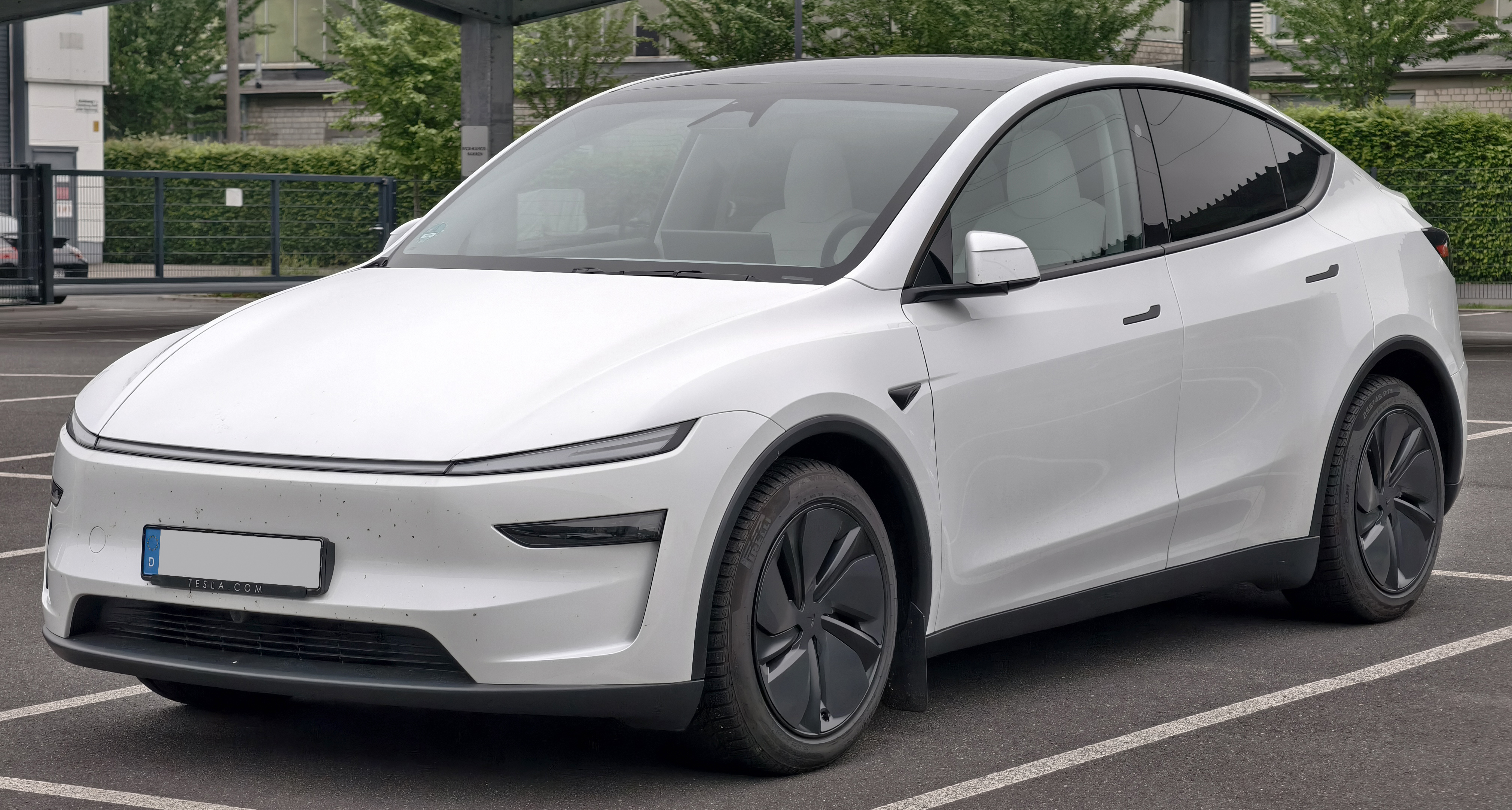TESLA (เทสลา) — 10 อันดับแบรนด์รถยนต์ไฟฟ้า (BEV) ที่มียอดจดทะเบียนสะสมสูงสุดในไทย ปี 2568-2569