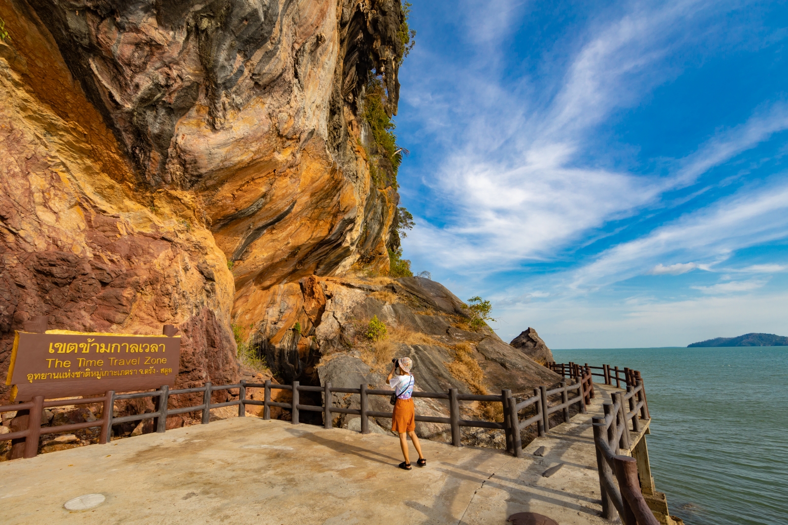 อุทยานแห่งชาติหมู่เกาะเภตรา — 10 อุทยานแห่งชาติทางทะเลฝั่งอันดามันยอดนิยมในไทย ปี 2569 ต้อนรับฤดูกาลเปิดเกาะและดำน้ำช่วงปลายปี
